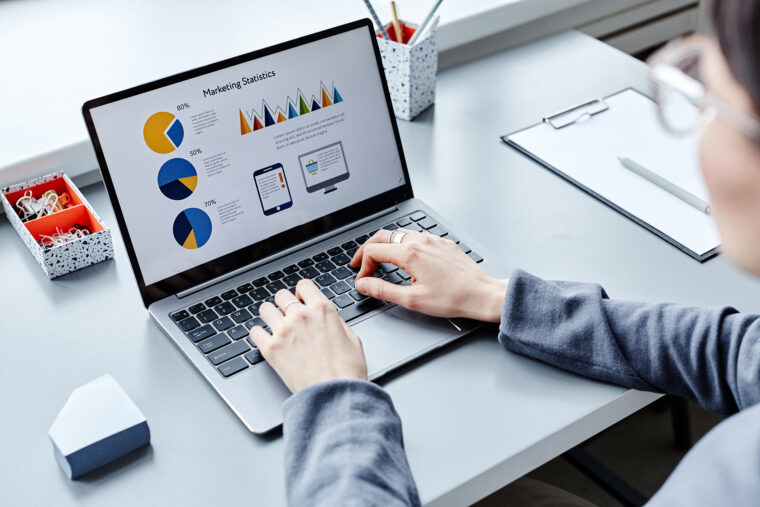 marketing research laptop